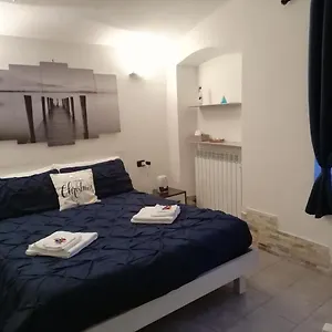 Couette-café La Poesia Del, Oggiono