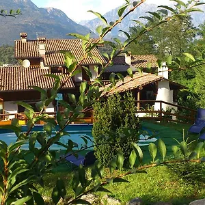 Casa Del Viandante And Colico